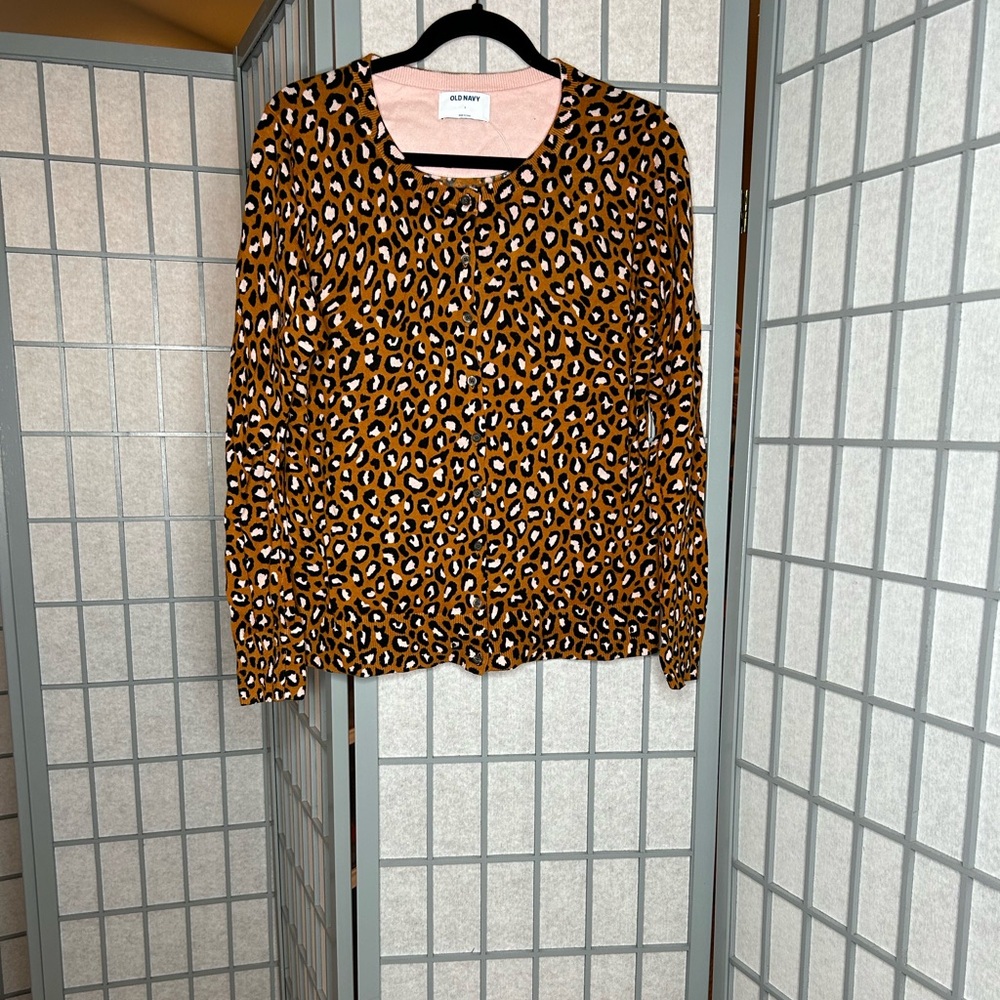 NWT Old Navy Brown Leopard Print Cardigan
